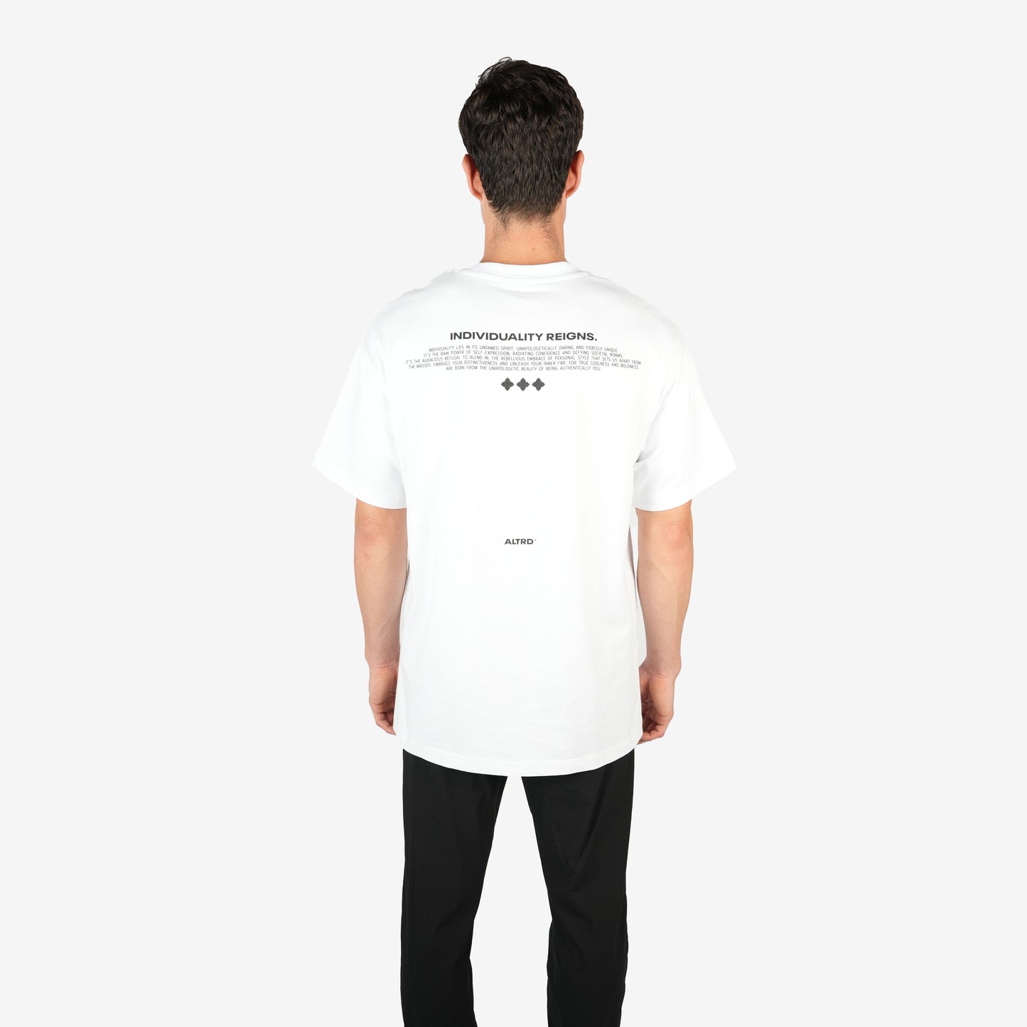 WHITE SIGNATURE MOTIF T-SHIRT