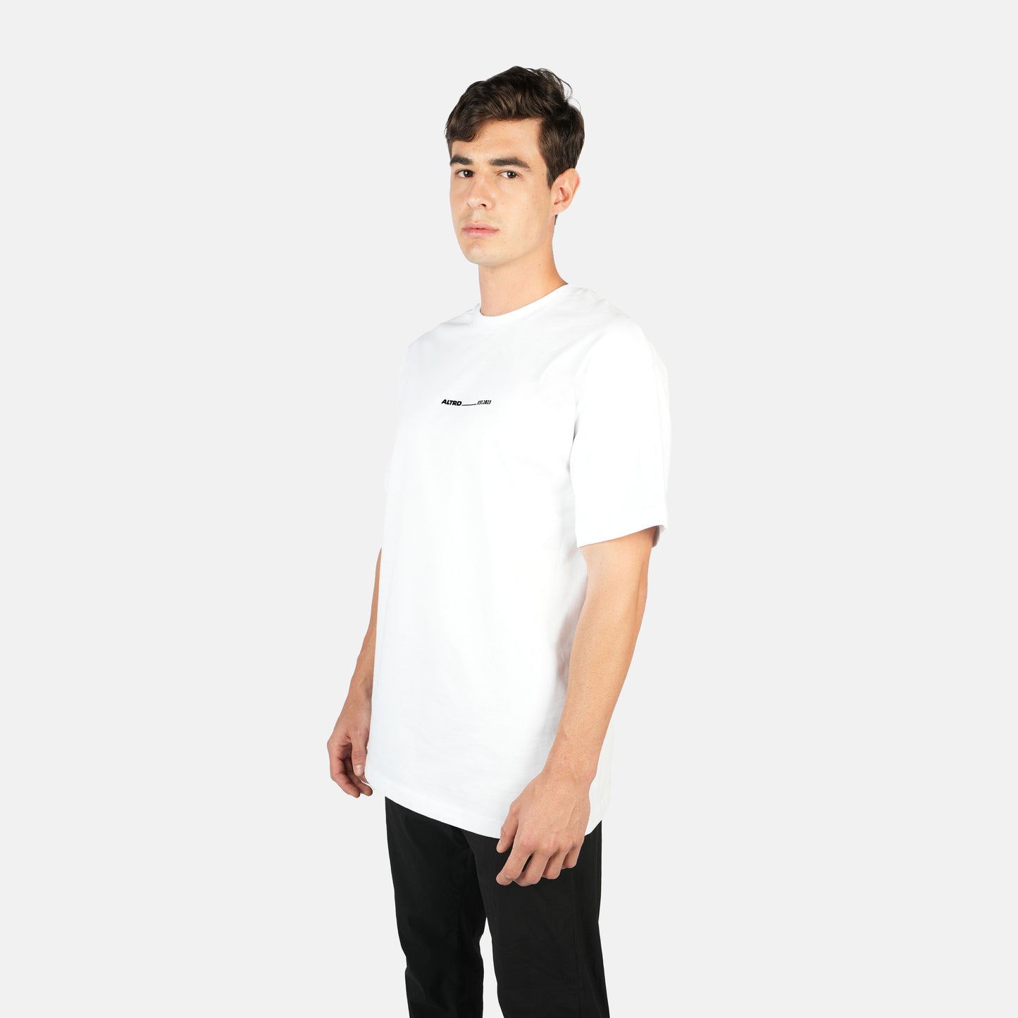 WHITE SIGNATURE OTTOMAN GRAPHICS T-SHIRT